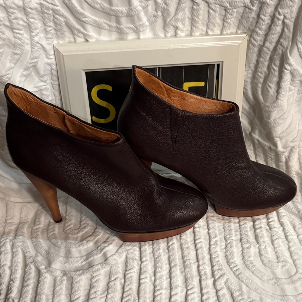 Chic Dark Brown Ankle Booties - image 5